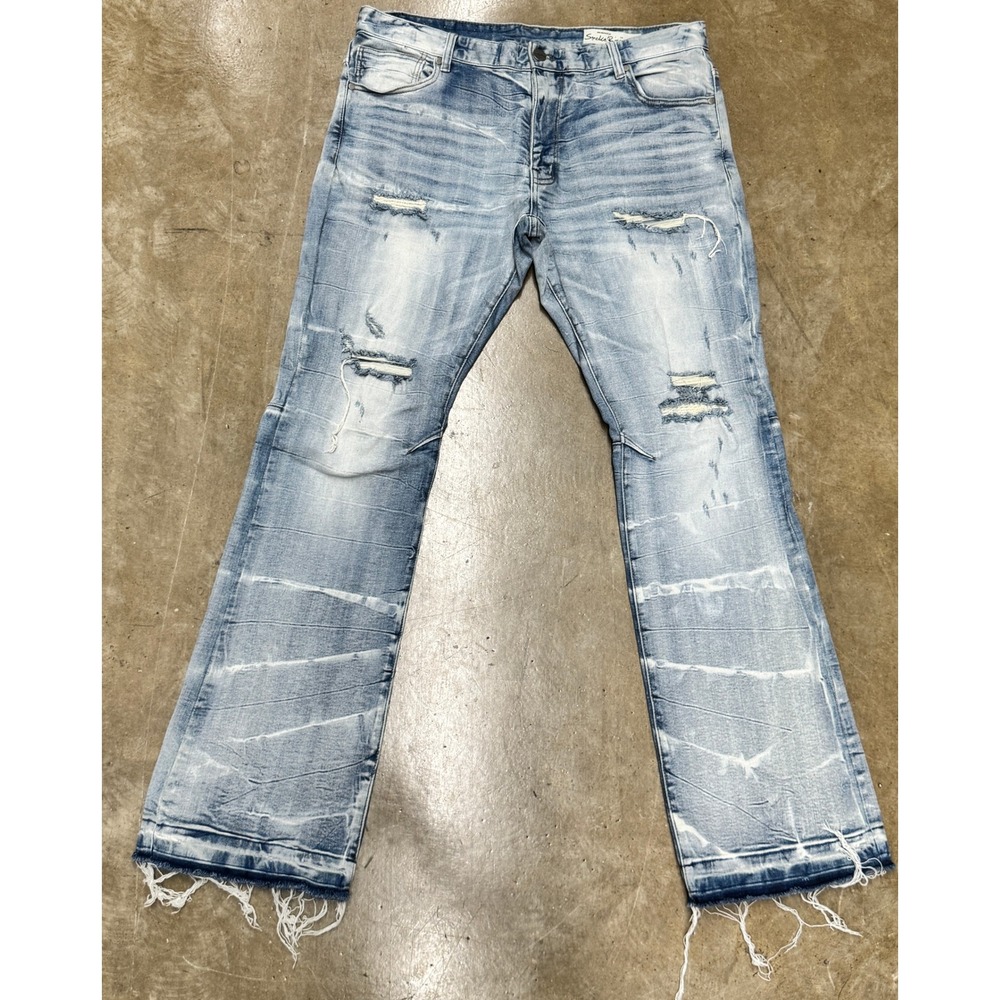 Size 38 x 34 - Smoke Rise Distressed Light Wash Ripped Frayed Straight Leg Jeans